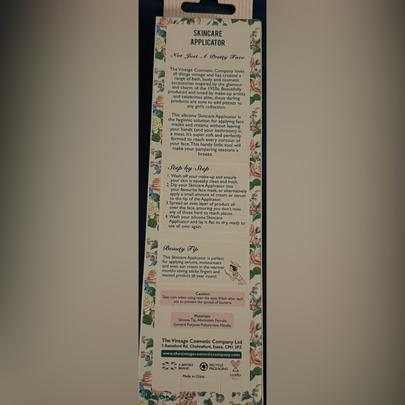 The Vintage Cosmetic Company Skincare Applicator - Picture 2 of 3